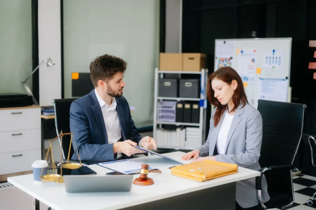 gestion de patrimoine, entrepreneurs, optimisation fiscale, fiducies, sociétés de gestion, planification successorale, protection des actifs, gestion des revenus, stratégies de croissance, gestion des risques financiers, fiscalité des entreprises, diversification des actifs, planification de la retraite, protection des investissements, gestion des liquidités, stratégies de sortie, gestion des actifs familiaux